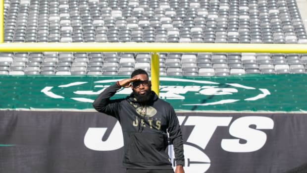 DJ Jon Blak at MetLife Stadium